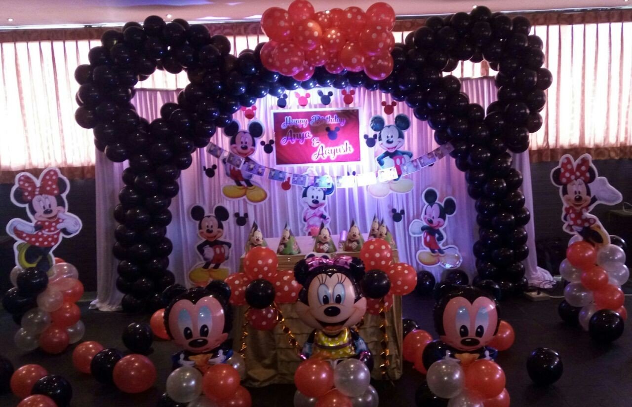Mickey mouse theme balloon decorators Bangalore