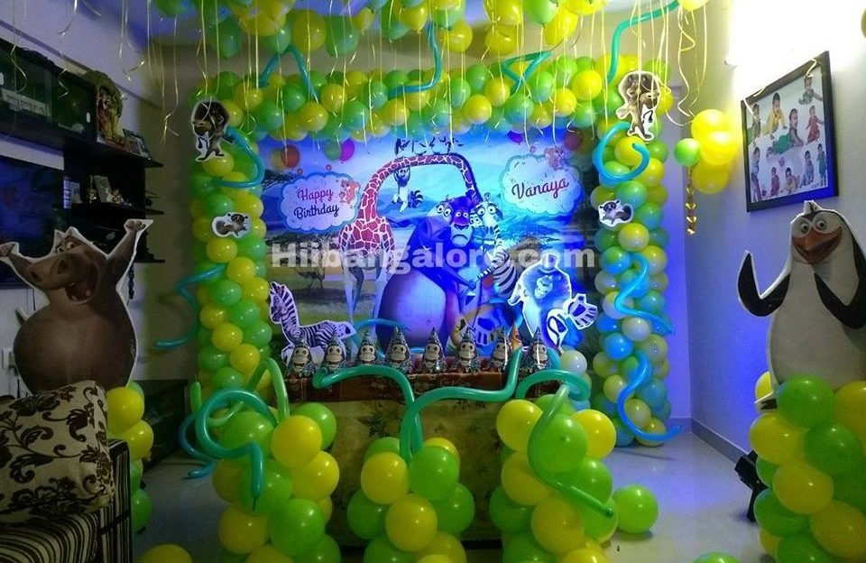 Madagaskar theme banner birthday party balloon decorators Bangalore