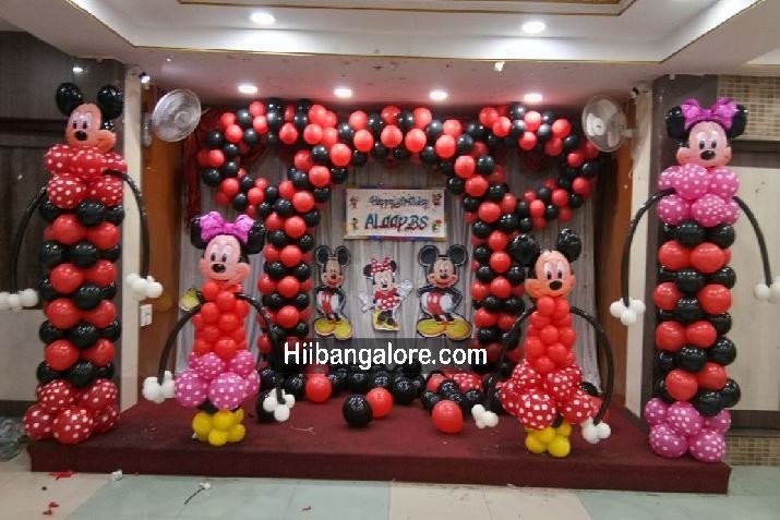 Mickey and minnie mouse theme birthday balloon decorators Bangalore