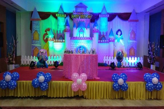 Premium Birthday party balloon decorators in Bangalore