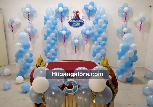 Simple frozen theme balloon decorators Bangalore
