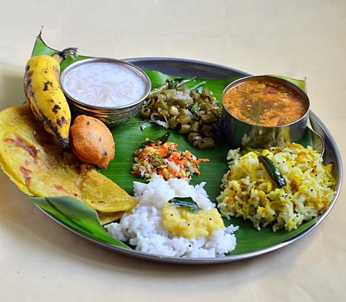 Karnataka-style-catering-meals